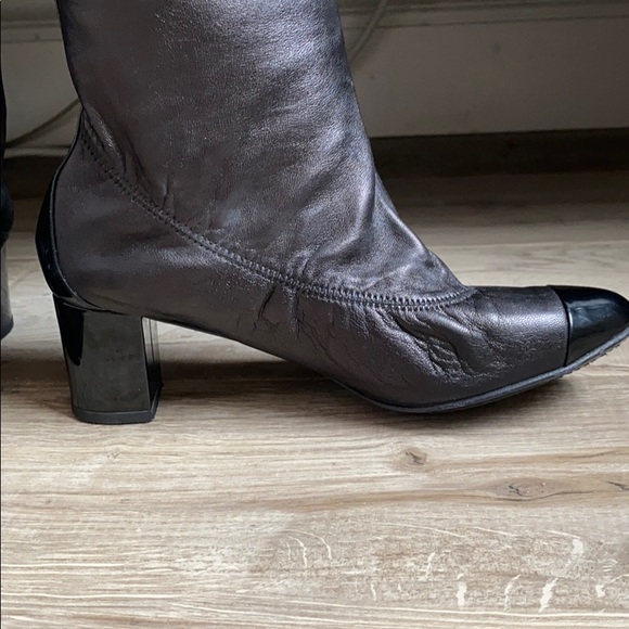 CHANEL Tall Over-the-Knee boots w/patent trim HOT! - Picture 6 of 13